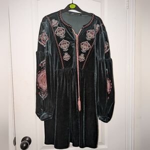 Various pieces (blazers, sets, tops)